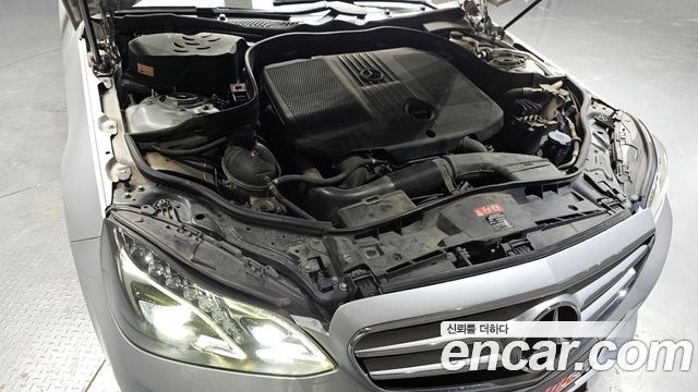 Mercedes-Benz E-Class 2014 — photo 6