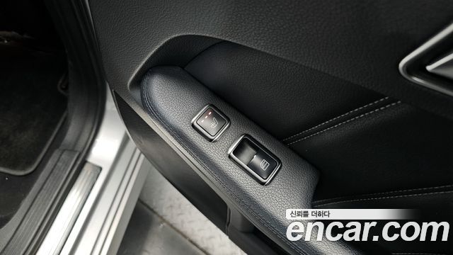 Mercedes-Benz E-Class 2014 — photo 19