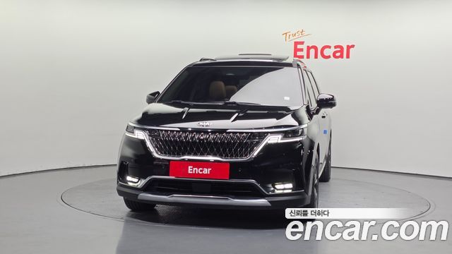 Kia Canival 2021 — photo 3