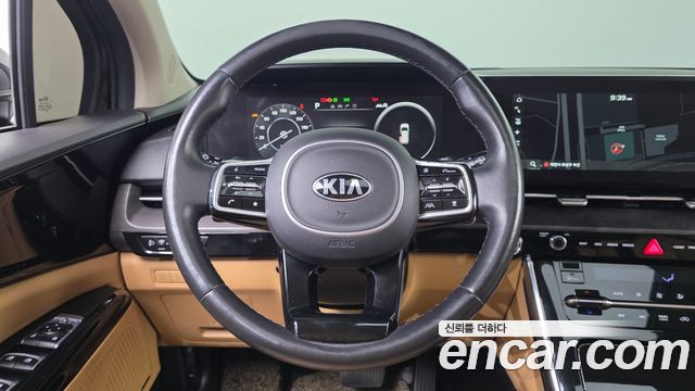 Kia Canival 2021 — photo 12