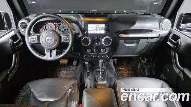 Jeep Wrangler 2017 — photo 10