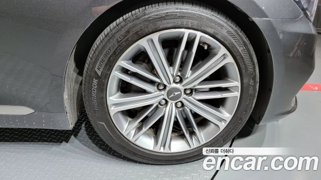 Genesis G80 2018 — photo 5