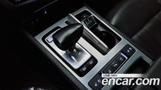 Genesis G80 2018 — photo 9