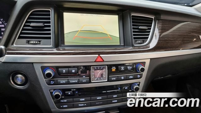 Genesis G80 2018 — photo 14