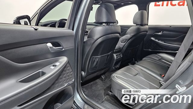 Hyundai Santafe 2021 — photo 12