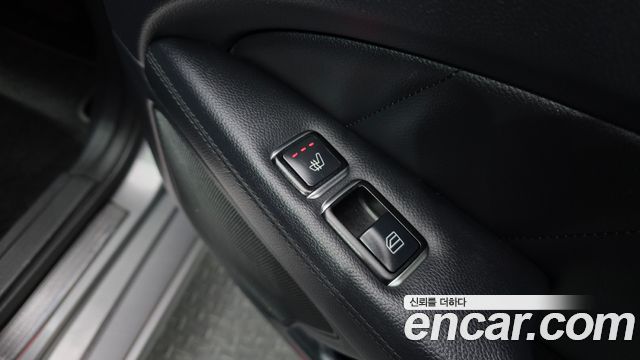 Mercedes-Benz CLS-Class 2012 — photo 16
