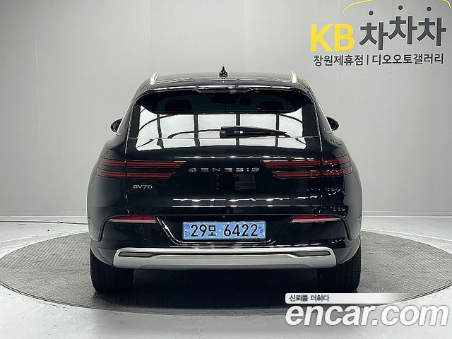 Genesis GV70 2022 — photo 4