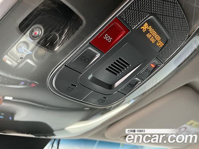 Genesis GV70 2022 — photo 12