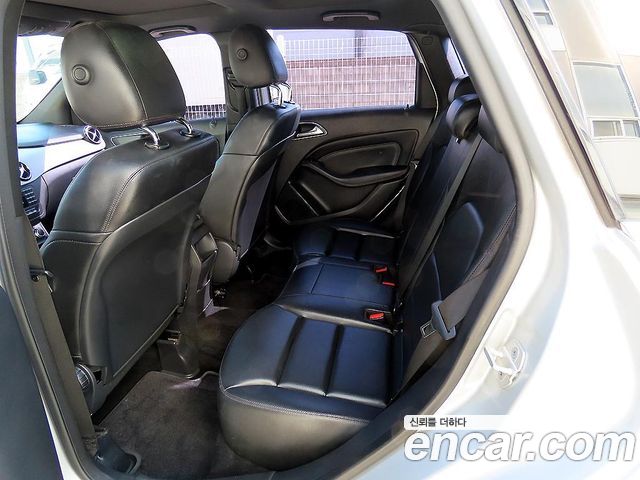 Mercedes-Benz B-Class 2013 — photo 6