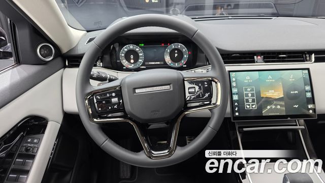 Land Rover Range Rover Evoque 2024 — photo 19