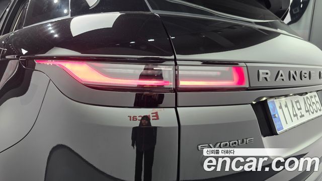 Land Rover Range Rover Evoque 2024 — photo 9