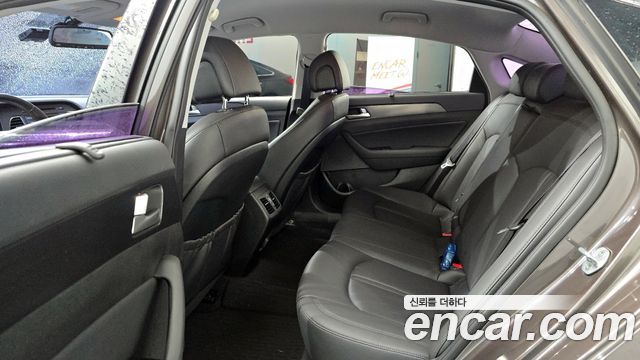 Hyundai Sonata 2017 — photo 12