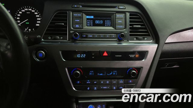 Hyundai Sonata 2017 — photo 13