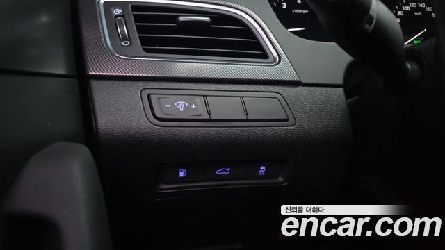 Hyundai Sonata 2017 — photo 16