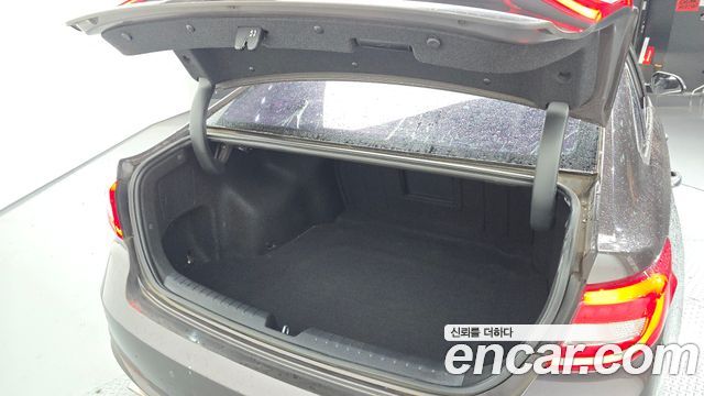 Hyundai Sonata 2017 — photo 21