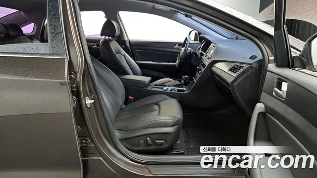 Hyundai Sonata 2017 — photo 11