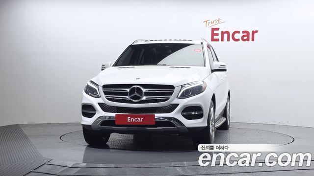 Mercedes-Benz GLE-Class 2018 — photo 3