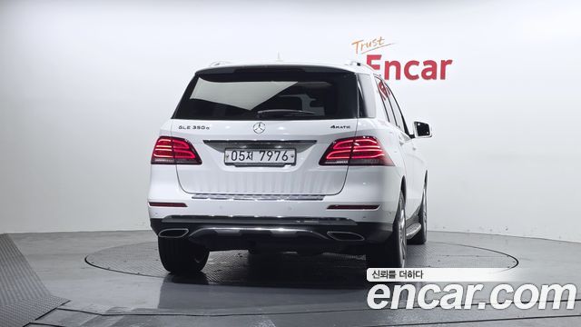 Mercedes-Benz GLE-Class 2018 — photo 4
