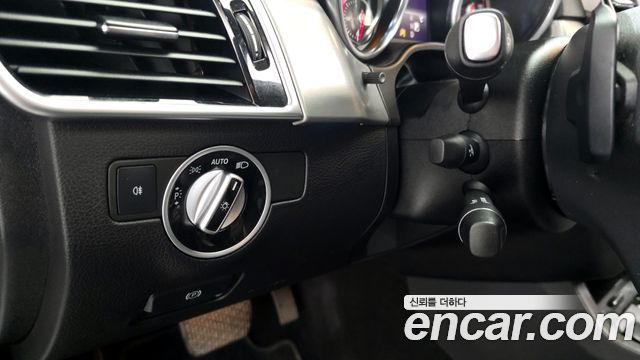 Mercedes-Benz GLE-Class 2018 — photo 26