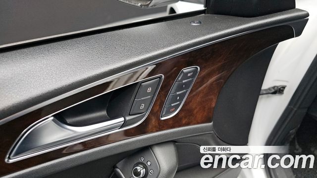 Audi A6 2015 — photo 18