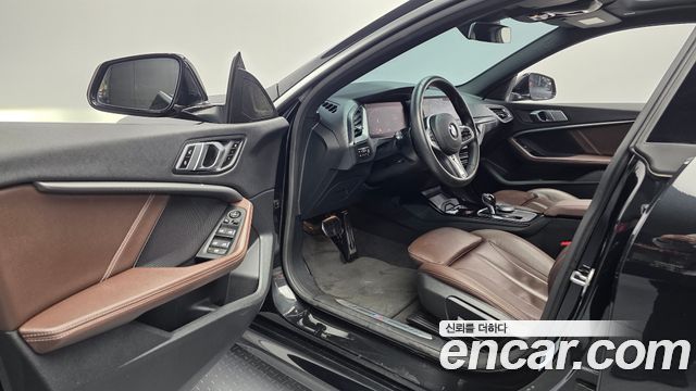 BMW 2-Series 2021 — photo 10