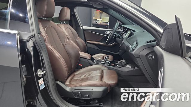 BMW 2-Series 2021 — photo 11