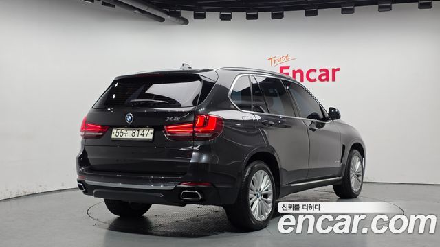 BMW X5 2017 — photo 2