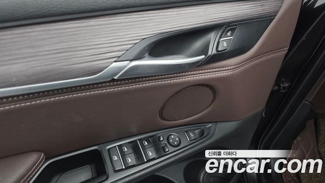 BMW X5 2017 — photo 14