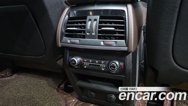 BMW X5 2017 — photo 19