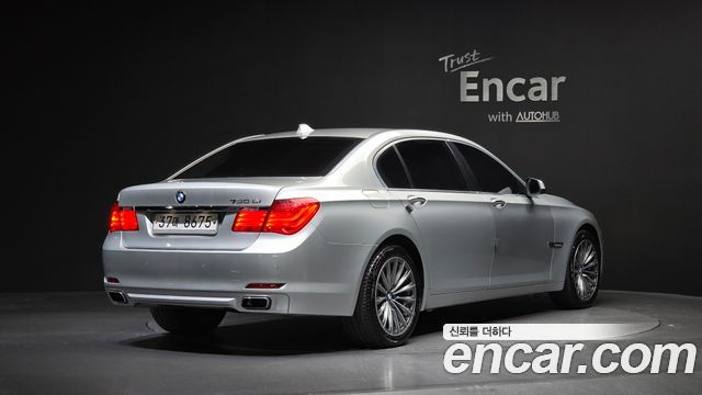 BMW 7-Series 2012 — photo 2