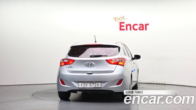 Hyundai i30 2012 — photo 4