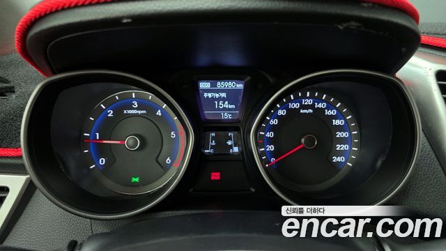 Hyundai i30 2012 — photo 8