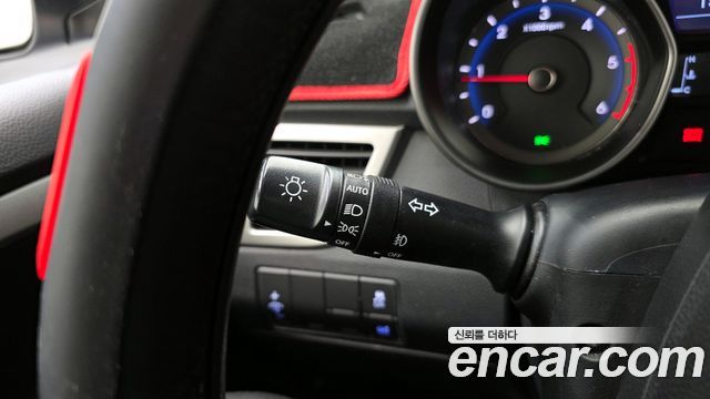 Hyundai i30 2012 — photo 17