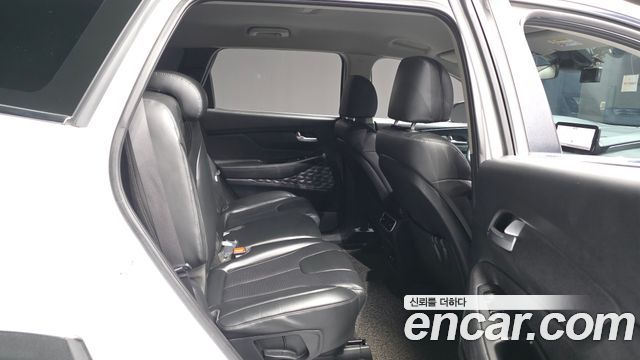 Hyundai Santafe 2021 — photo 12