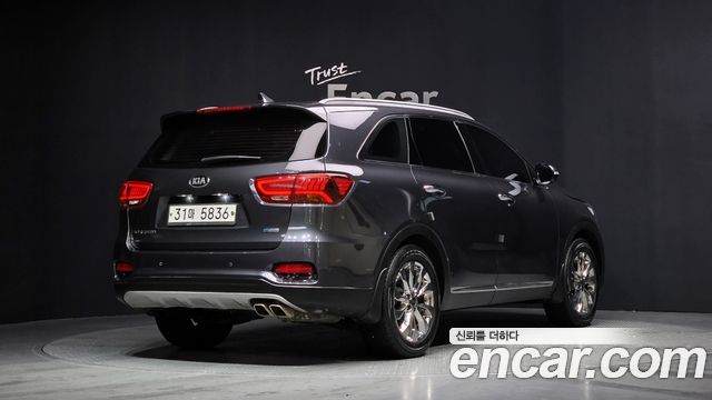 Kia Sorento 2018 — photo 2