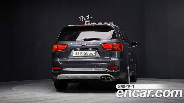 Kia Sorento 2018 — photo 4
