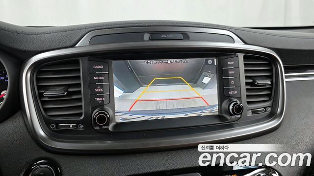 Kia Sorento 2018 — photo 21