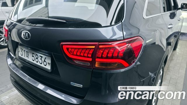 Kia Sorento 2018 — photo 9