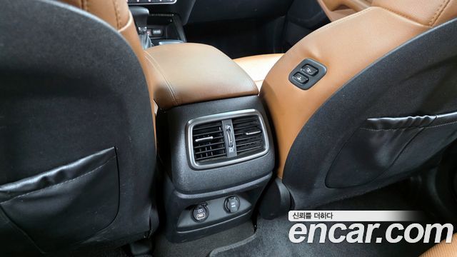 Kia Sorento 2018 — photo 32