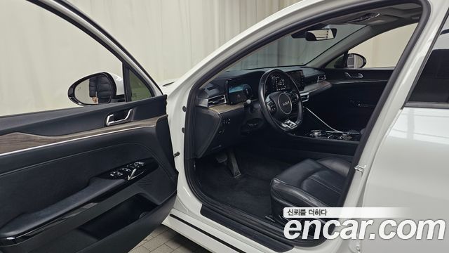 Kia K5 2022 — photo 13