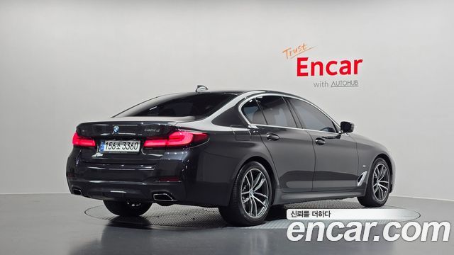 BMW 5-Series 2021 — photo 2