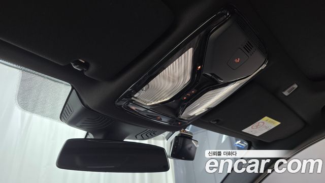 BMW 5-Series 2021 — photo 24