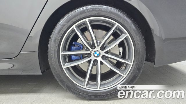 BMW 5-Series 2021 — photo 7