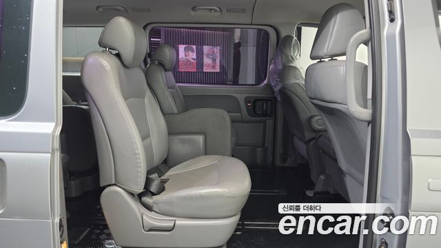 Hyundai Starex 2016 — photo 18