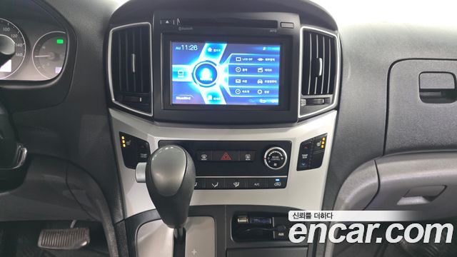 Hyundai Starex 2016 — photo 20