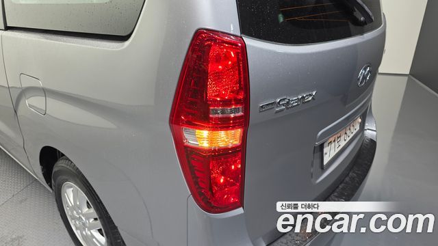 Hyundai Starex 2016 — photo 9