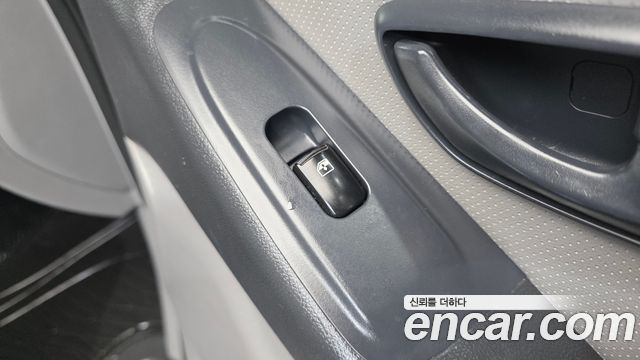 Hyundai Starex 2016 — photo 30
