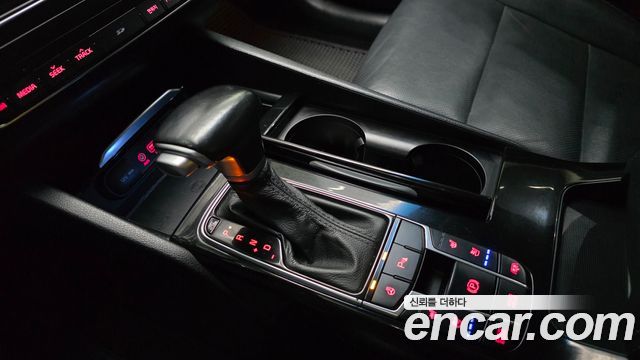 Kia K7 2016 — photo 9