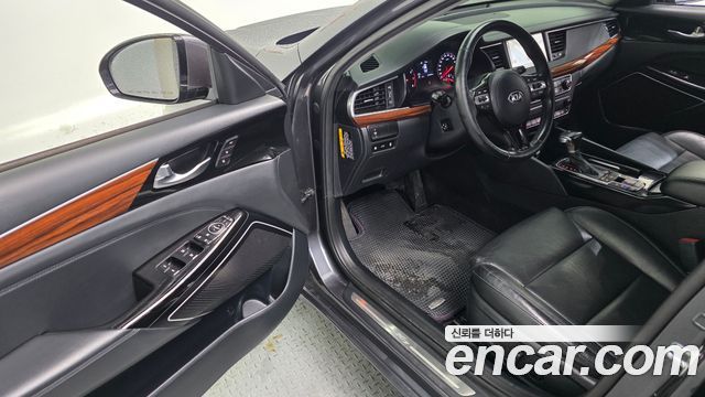 Kia K7 2016 — photo 11