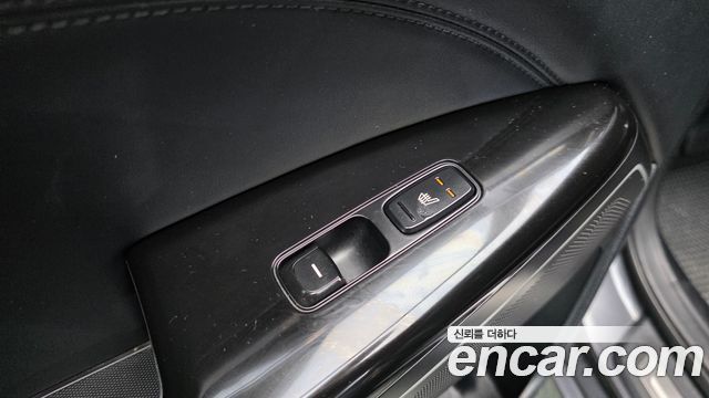 Kia K7 2016 — photo 18